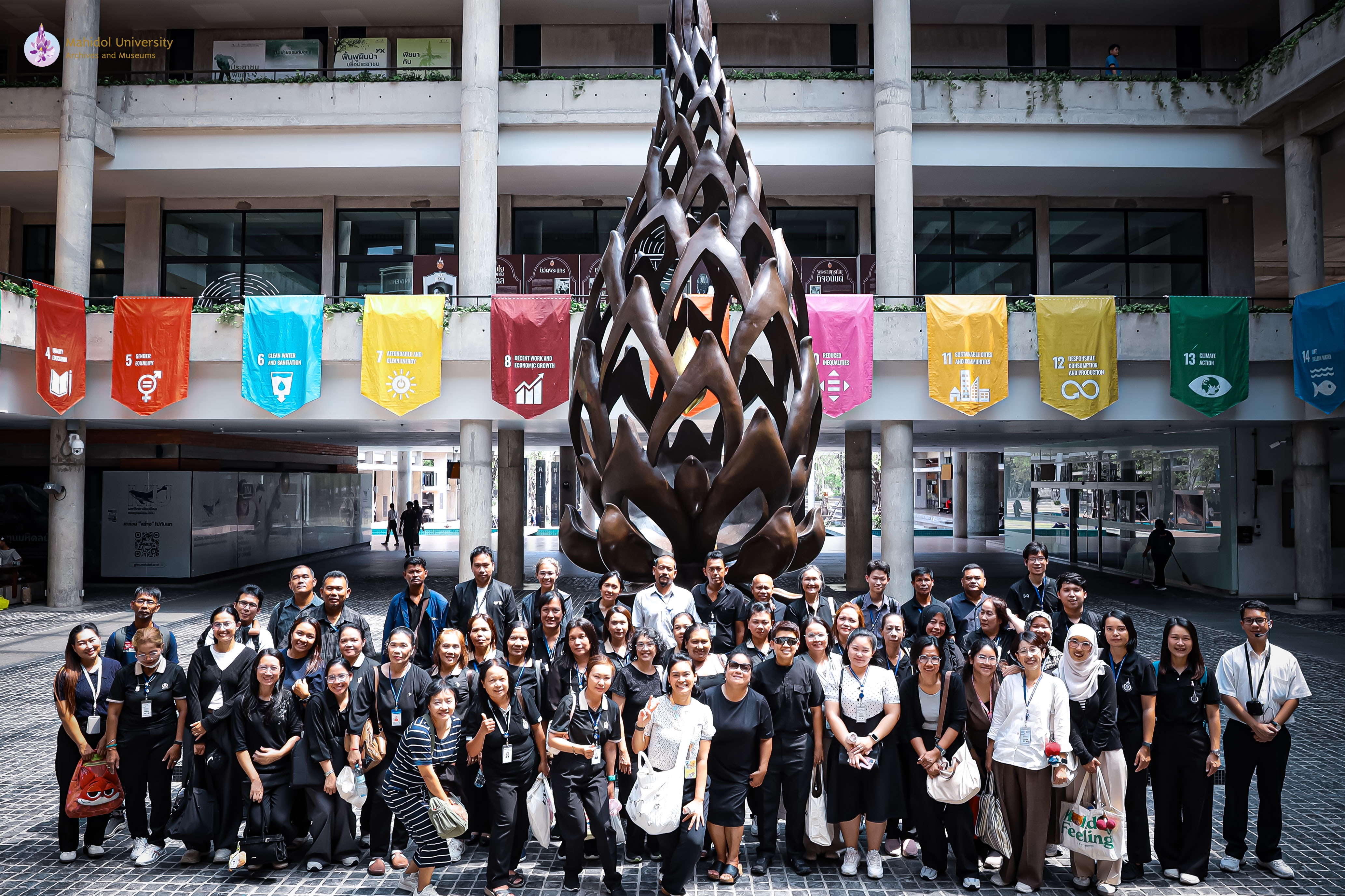 ฝ่ายจดหมายเหตุและพิพิธภัณฑ์ฯ ต้อนรับคณะผู้บริหารและบุคลากรสายอำนวยการคณะศิลปศาสตร์ มหาวิทยาลัยสงขลานครินทร์